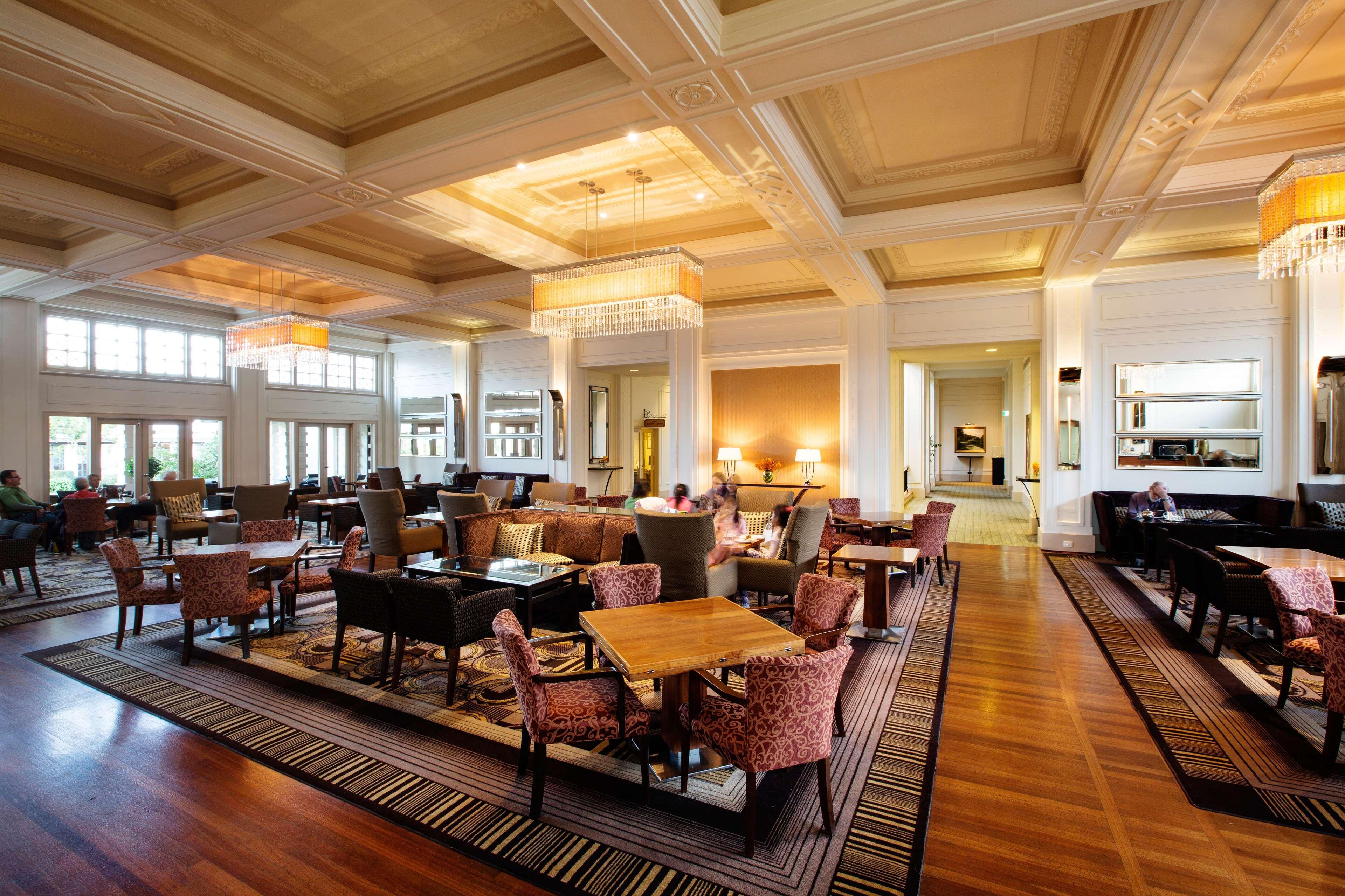 Hyatt Hotel Canberra - A Park Hyatt Hotel Eksteriør bilde The lobby of the Fullerton Hotel