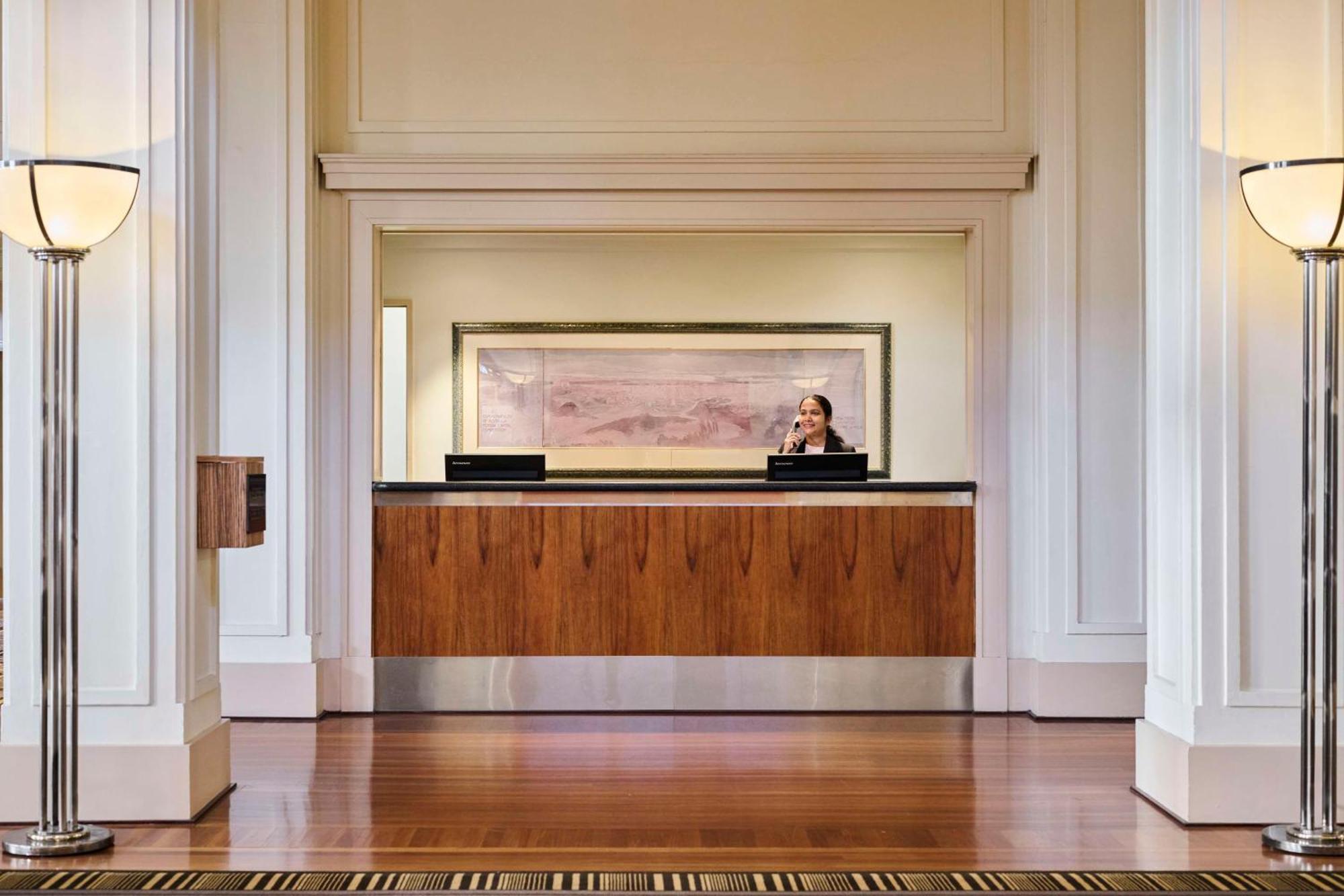 Hyatt Hotel Canberra - A Park Hyatt Hotel Eksteriør bilde