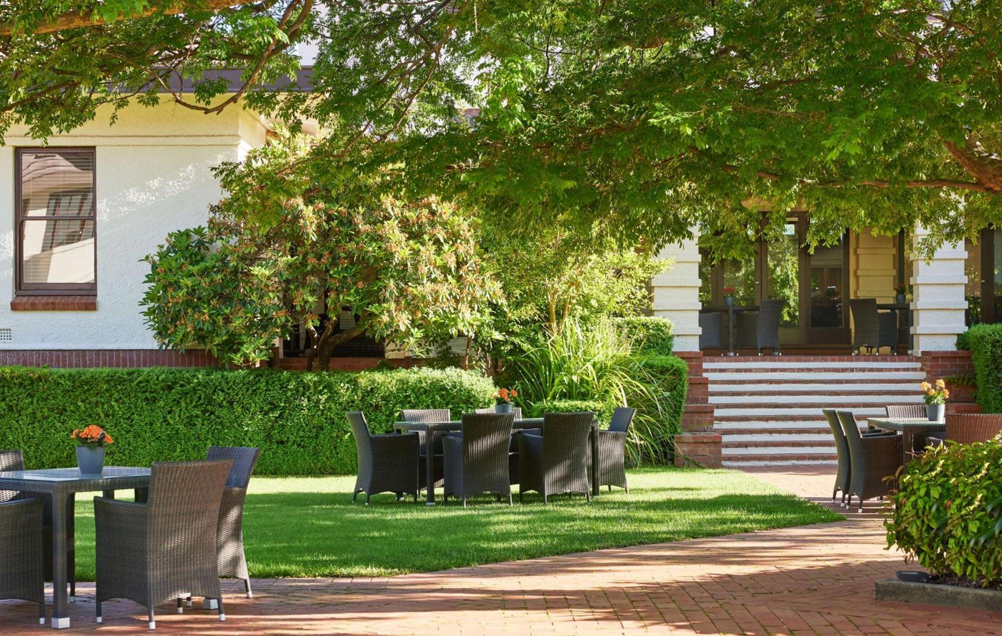 Hyatt Hotel Canberra - A Park Hyatt Hotel Eksteriør bilde